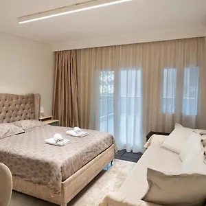 Ag.sofias Pedestrian Area Luxury Ap. & Big Balcony Daire